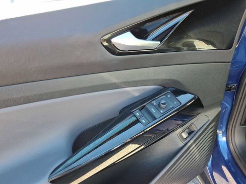 Used 2022 Volkswagen ID.4 Pro S image 29