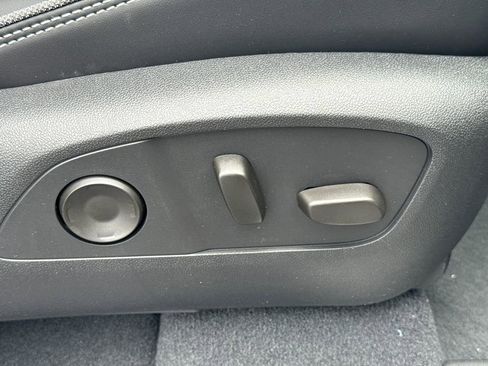 New 2025 GMC Sierra EV Denali image 40