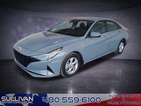 Used 2021 Hyundai Elantra SE FWD image 1