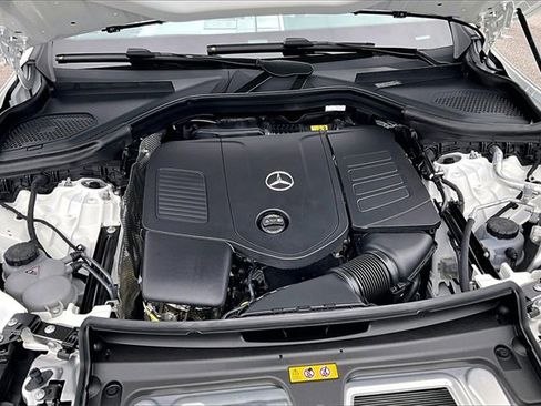 New 2026 Mercedes-Benz GLC 300 image 9