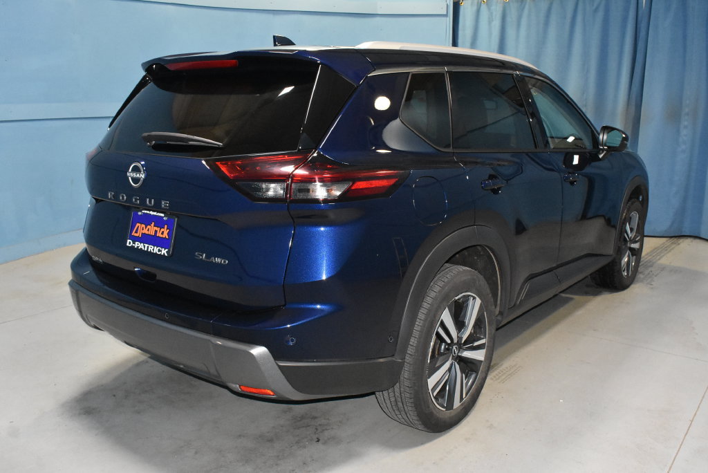 Certified 2026 Nissan Rogue SL AWD/4WD image 24