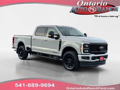 New 2026 Ford F350 Lariat w/ Black Appearance Package