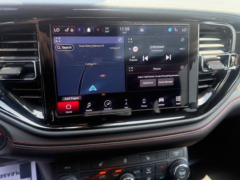 Used 2025 Dodge Durango GT AWD/4WD image 11