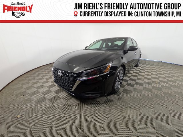 Used 2025 Nissan Altima 2.5 SV FWD image 1
