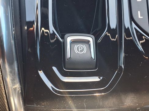 New 2026 GMC Canyon Elevation w/ Convenience Package RWD image 7