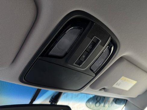 Used 2018 Kia Sorento LX image 23