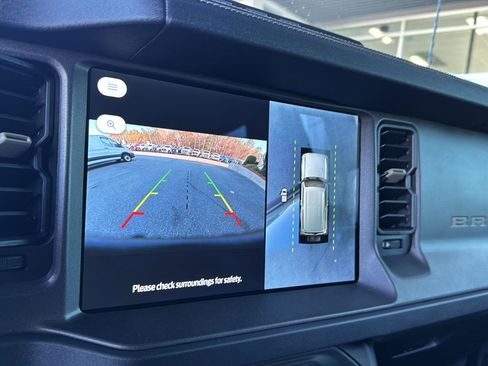 New 2025 Ford Bronco Badlands image 32