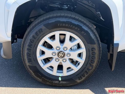 New 2026 Toyota Tacoma SR5 AWD/4WD image 11