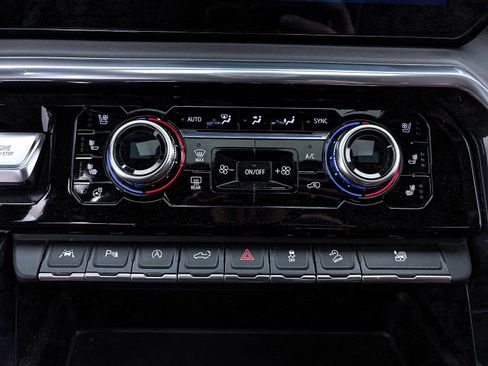 Used 2023 GMC Sierra 1500 Denali Ultimate image 42