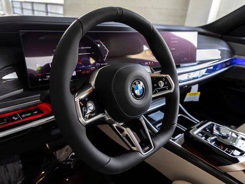 New 2026 BMW 740i xDrive image 17