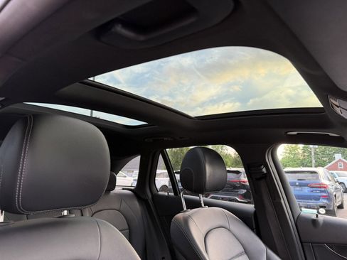 Used 2018 Mercedes-Benz GLC 300 4MATIC image 21