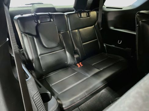 Used 2025 Ford Explorer ST AWD/4WD image 28