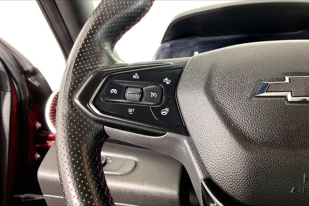 Used 2024 Chevrolet Trax RS FWD image 22