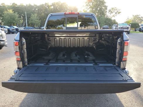 Used 2022 Nissan Frontier PRO-4X w/ Off-Road Protection Package AWD/4WD image 9