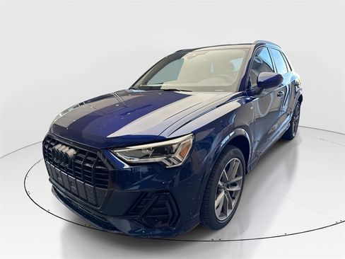 New 2025 Audi Q3 2.0T Premium image 1