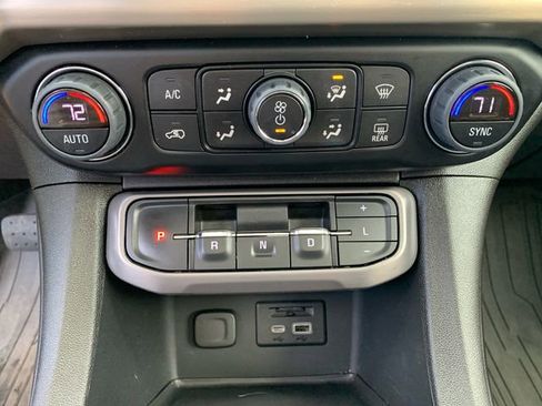 Used 2023 GMC Acadia AT4 w/ Preferred Package AWD/4WD image 25