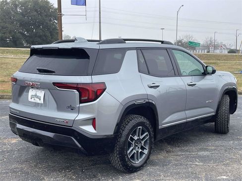 Used 2026 GMC Terrain AT4 image 3