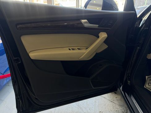 Used 2018 Audi Q5 2.0T Premium Plus w/ Premium Plus Package image 11