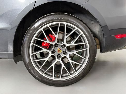 Certified 2021 Porsche Macan S AWD/4WD image 12