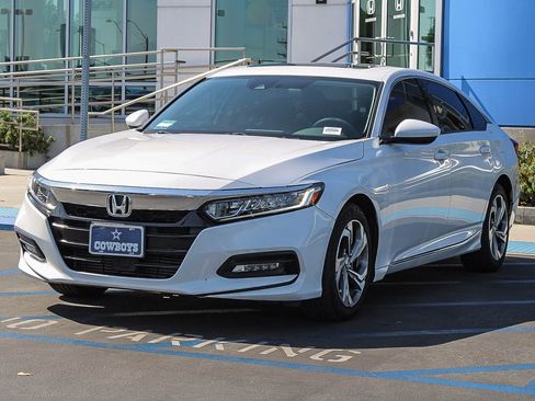 Used 2019 Honda Accord EX image 3