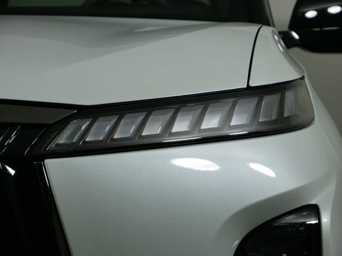 New 2026 INFINITI QX80 Autograph w/ Premium Cargo Package image 7