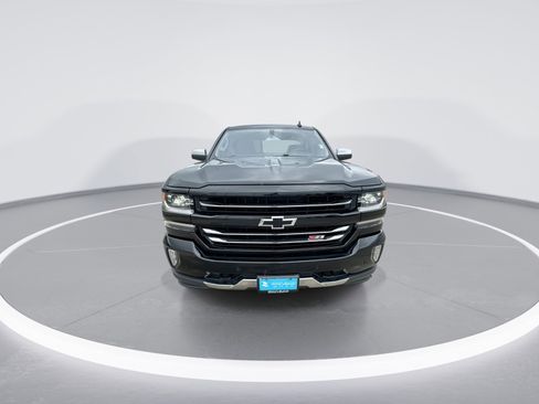 Used 2017 Chevrolet Silverado 1500 LTZ Z71 w/ LTZ Plus Package AWD/4WD image 3