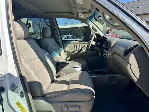 Used 2006 Toyota Sequoia Limited image 16