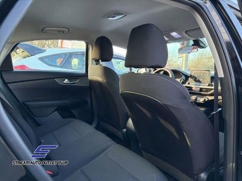 Used 2020 Kia Forte LXS image 12