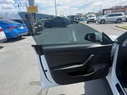 Used 2021 Tesla Model 3 Standard Range Plus RWD image 19