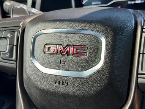 Used 2022 GMC Sierra 1500 AT4 w/ Technology Package image 30