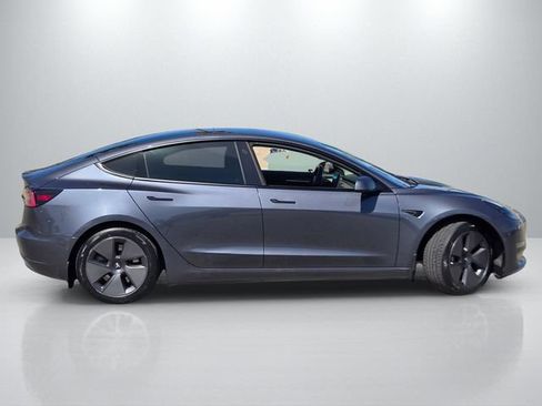 Used 2022 Tesla Model 3 Long Range AWD/4WD image 3