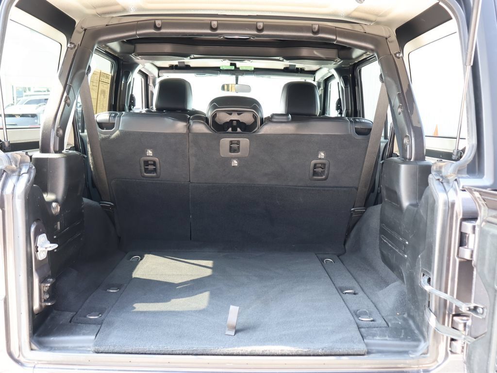 Used 2020 Jeep Wrangler Unlimited Sport AWD/4WD image 13