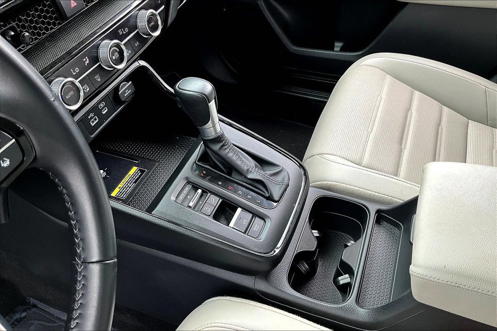 Used 2025 Honda CR-V EX-L image 17