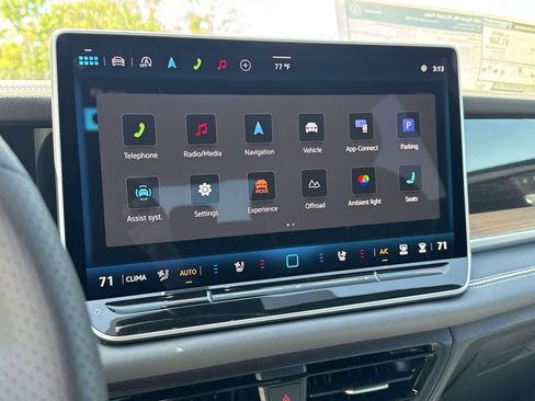 New 2026 Volkswagen Tiguan SEL R-Line AWD/4WD image 26