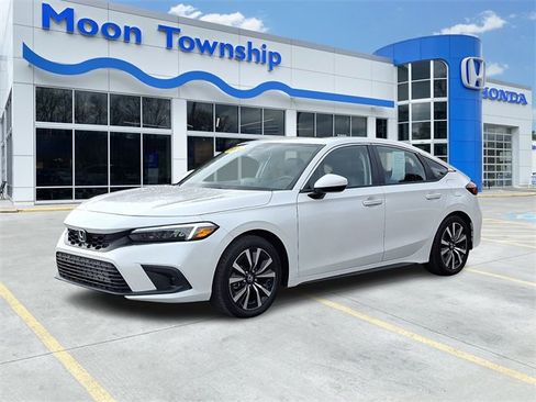 Used 2024 Honda Civic EX-L image 3