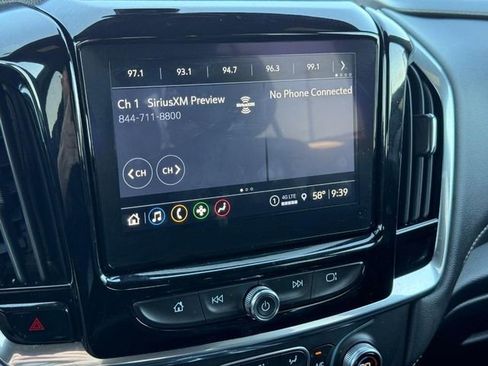 Used 2023 Chevrolet Traverse LT w/ LPO, Floor Liner Package AWD/4WD image 17