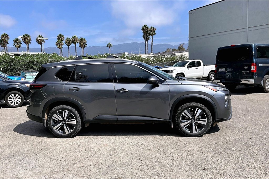 Used 2024 Nissan Rogue SL w/ SL Premium Package AWD/4WD image 11