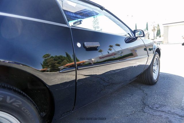 Used 1992 Pontiac Firebird Formula RWD image 79