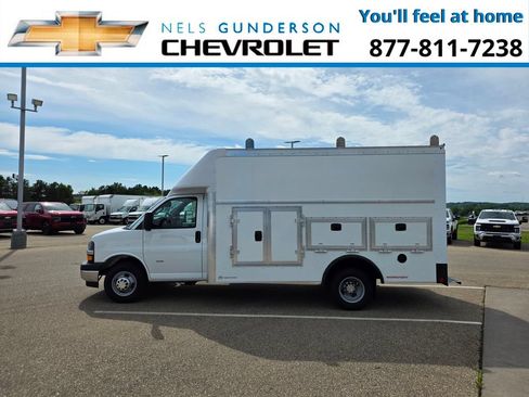New 2026 Chevrolet Express 3500 w/ Power Convenience Package RWD image 4