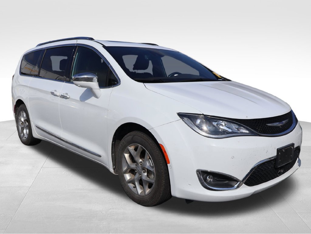 Used 2020 Chrysler Pacifica Limited w/ Advanced Safetytec Group FWD image 10