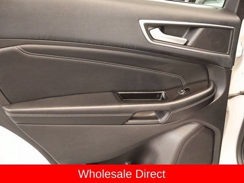 Used 2016 Ford Edge Titanium w/ Technology Package AWD/4WD image 28