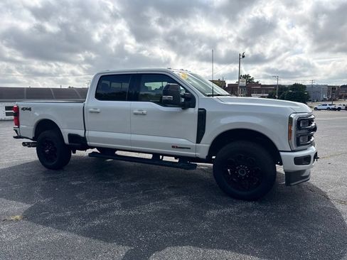 Used 2023 Ford F250 Lariat w/ Black Appearance Package AWD/4WD image 10