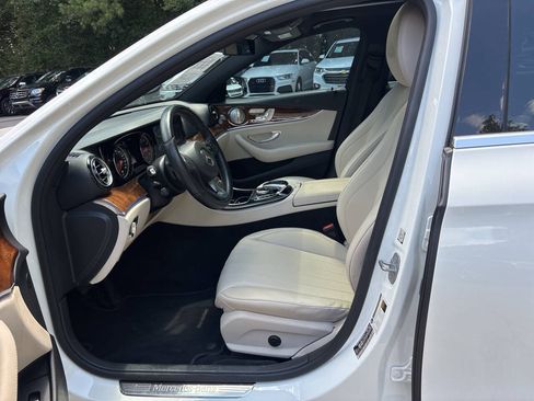 Used 2017 Mercedes-Benz E 300 image 10