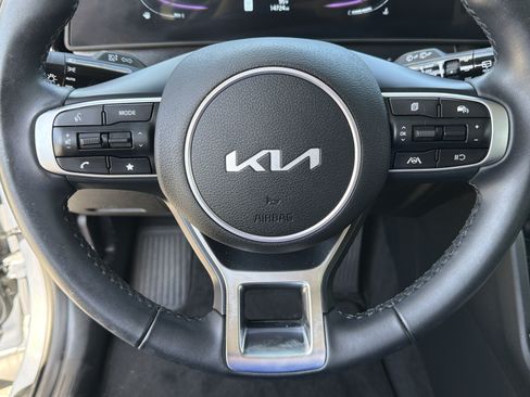 Certified 2025 Kia Sportage EX w/ Premium Package FWD image 18