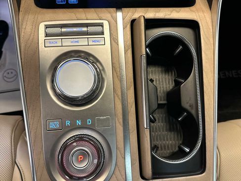 Used 2024 Genesis GV80 2.5T w/ Advanced Package image 25