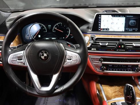 Used 2018 BMW 750i xDrive AWD/4WD image 56