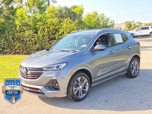 Certified 2022 Buick Encore GX Essence w/ Advanced Technology Package FWD image 2