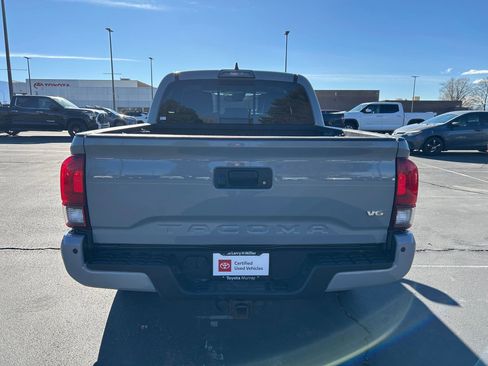 Certified 2019 Toyota Tacoma TRD Off-Road image 4