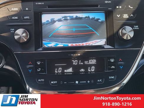 Used 2018 Toyota Avalon XLE FWD image 19