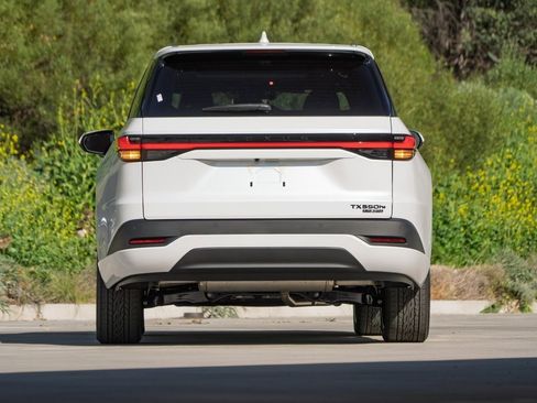 New 2026 Lexus TX 550h AWD Plug-In Hybrid image 11